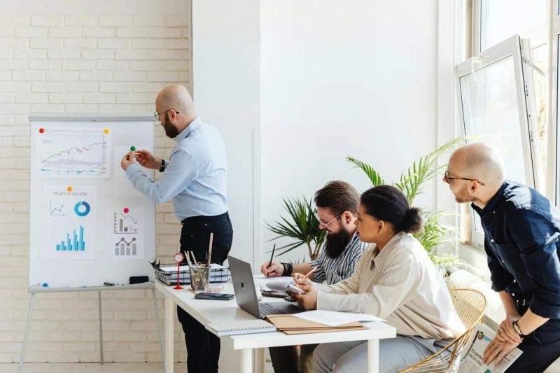 Employee Crossings Spotlight: Top Background Check Companies Reviewed