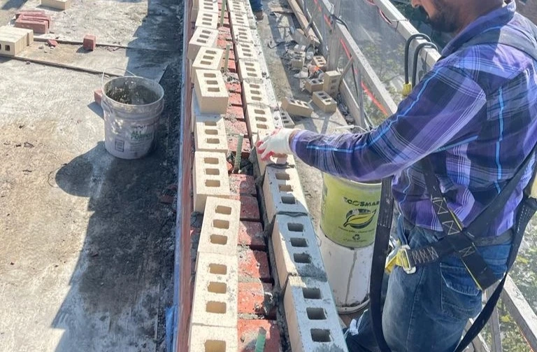 Professional Parapet Repair Contractors for Long-Lasting Restoration