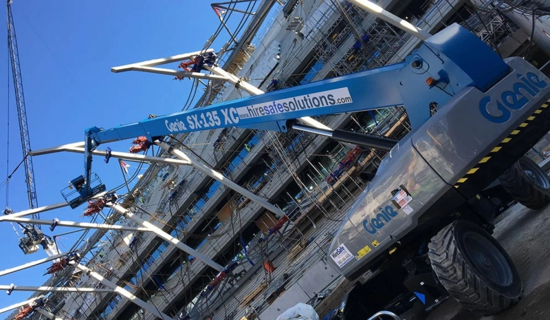 Reaching New Heights: The Benefits of Super Boom Hire