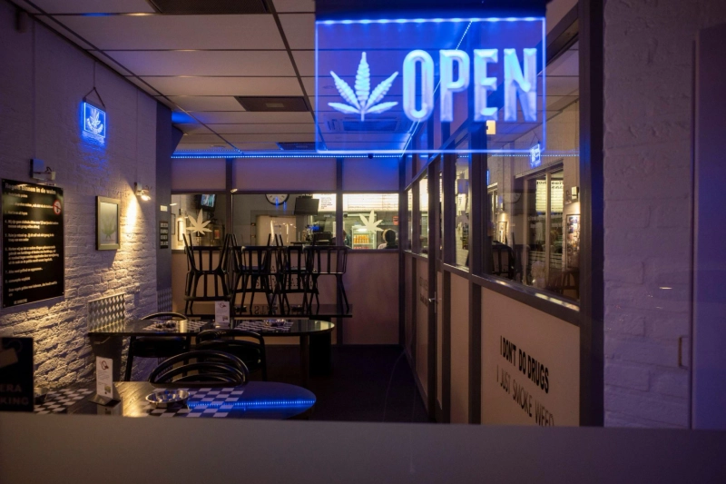 From Cash Friction to Customer Loyalty: How Dispensary ATMs Improve Retail Experience