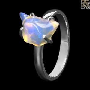 Amazing Opal Ring For Your Your Loved Ones