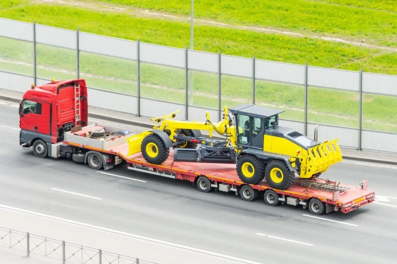 Moving Your Machinery Safely : Heavy Equipment Movers