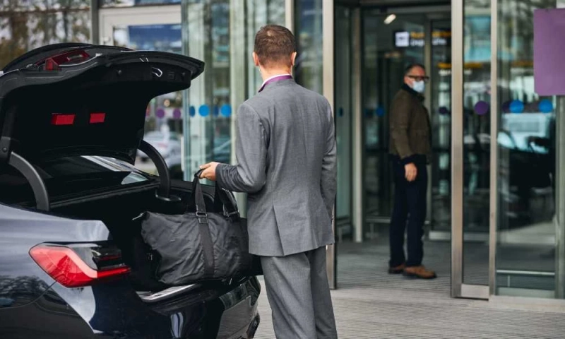 Chauffeur Service Coventry: Navigating Luxury with Ease