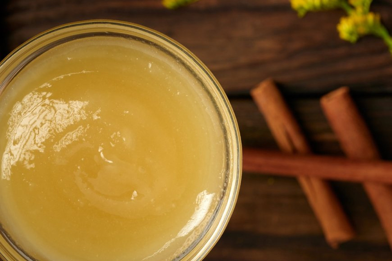 Exploring the World of Pure Honey in the UK and the Allure of Flavored Honey