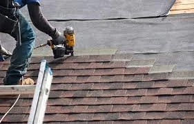 The Benefits of Choosing the Right Roofers near Me
