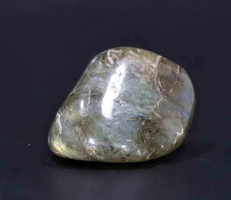 What Can Labradorite Crystal Do For You?