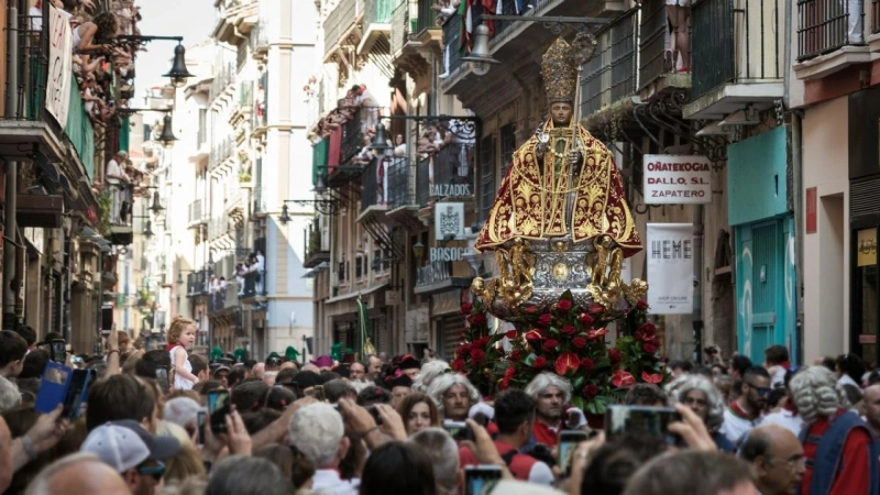 Spanish Regional Festivals – Fiestas You Should Know (Fallas, La Tomatina, San Fermín)