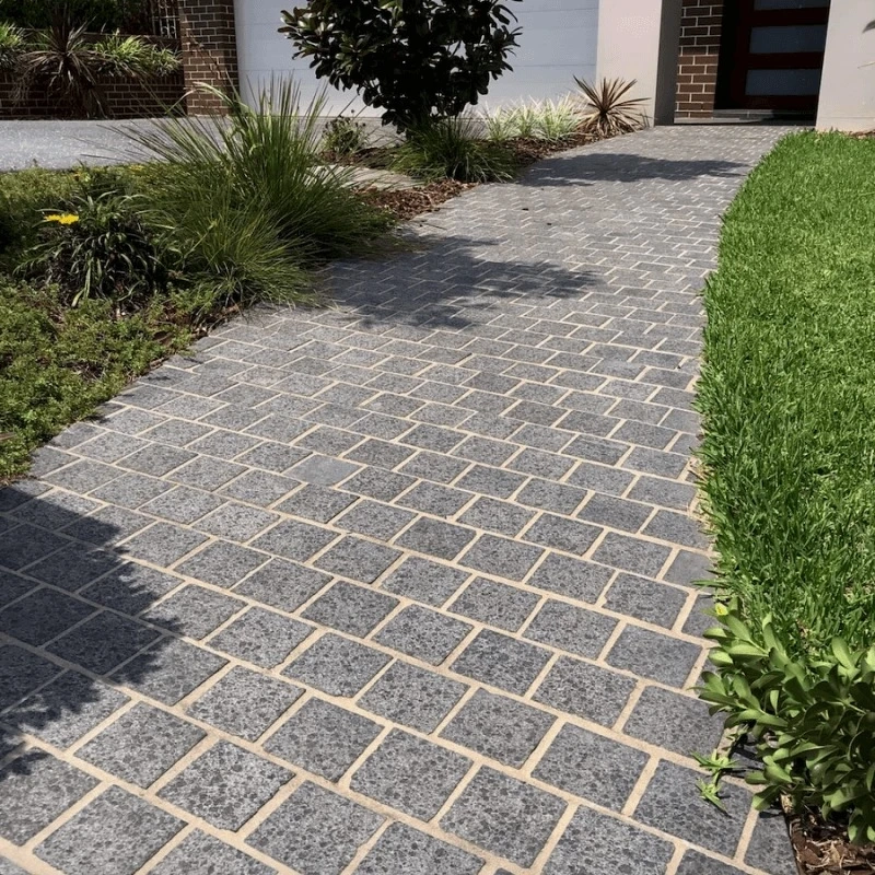 Cobblestone Driveways: Why Choose Them?