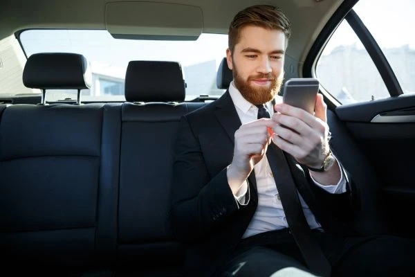 Which Taxi Options Are Best for a Taxi to Airport Melbourne?