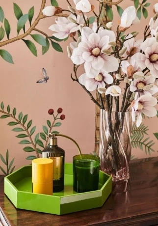 How to Choose the Perfect Decorative Vase for Your Interior Style?