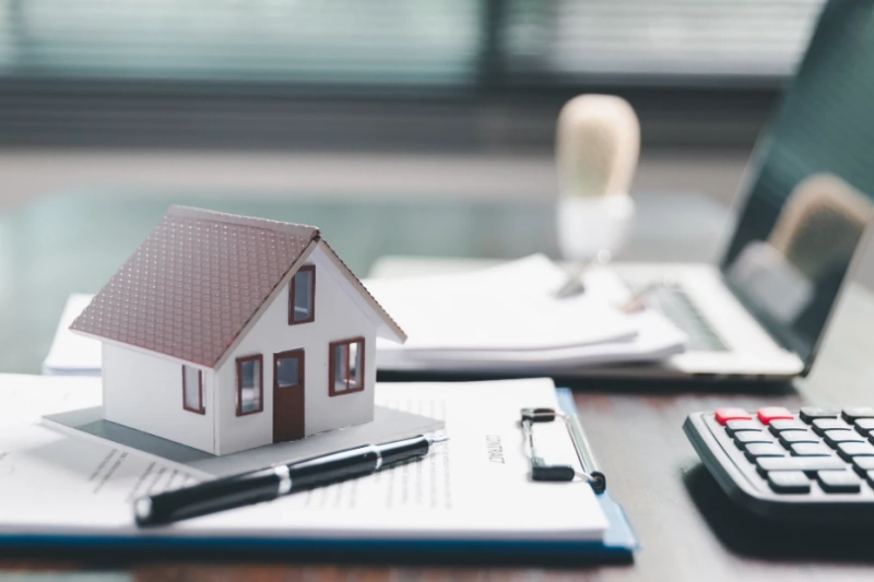 A Simple Look at Different Types of Valuations