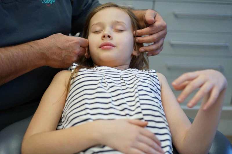 Zahnaerztliche Hypnose als Alternative zur Sedierung