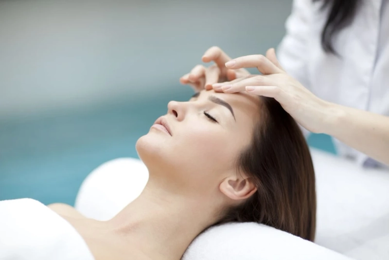 Unveiling a Radiant You: A Guide to Best Medical Centers for HydraFacial In Dubai 