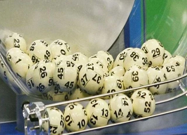 Cách thức quay số ảnh hưởng như thế nào tới tính ngẫu nhiên của kết quả xổ số kiến thiết?