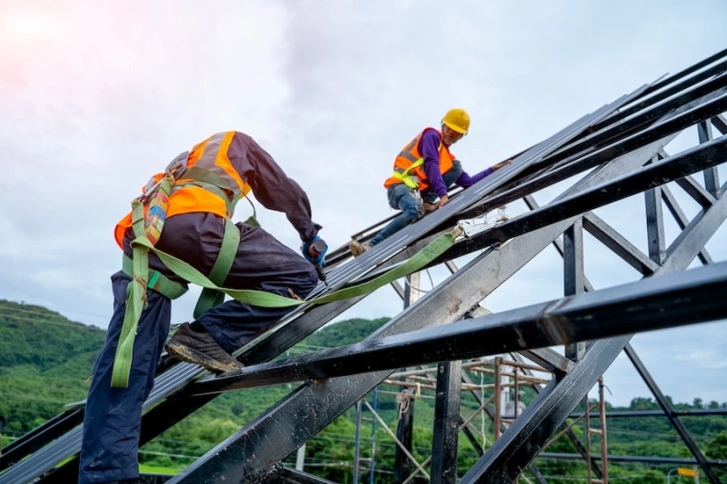 Comparing Traditional vs Modern Roofing Techniques