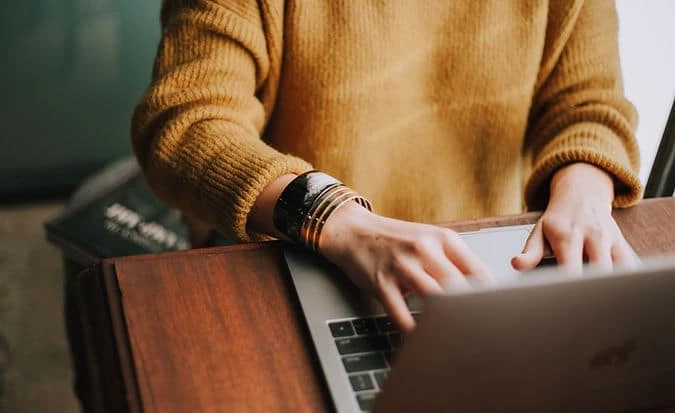 Refine Your Dissertation with Language Proofreading Services in Canada