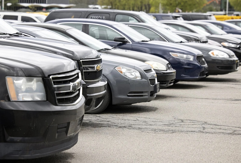 Car Brands and Their Signature Features: A Comparative Analysis