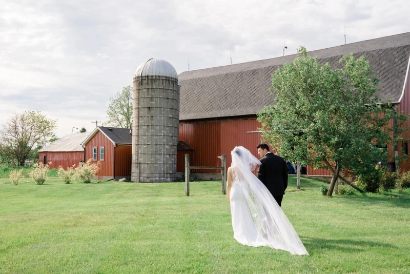 10 Enchanting Outdoor Wedding Venues in Michigan