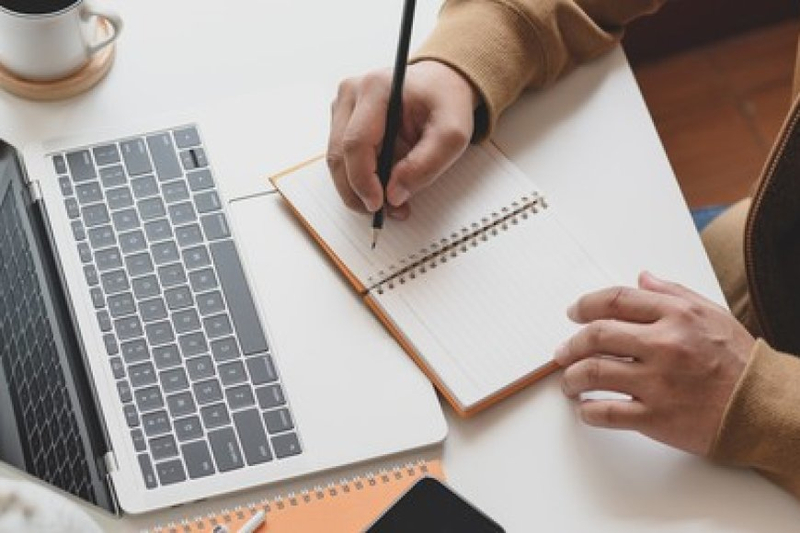 How to Improve Writing Skills for Research Papers? A Comprehensive Step-by-Step Guide By Lucy Martin