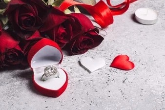 Diamond Rings For Women - The Perfect Gift for a Woman