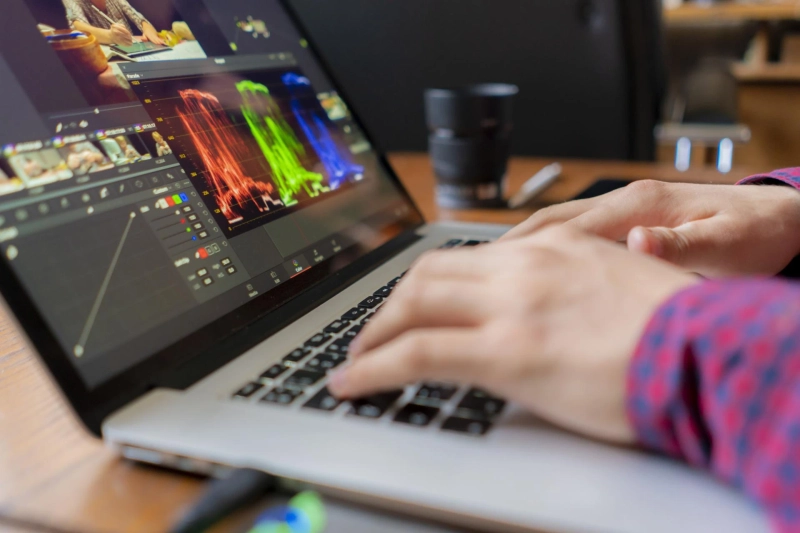 Social Media Success with Motion Graphics: A Guide to Engagement