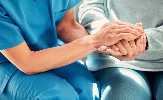 Dos and don’ts when moving into an established assisted living community