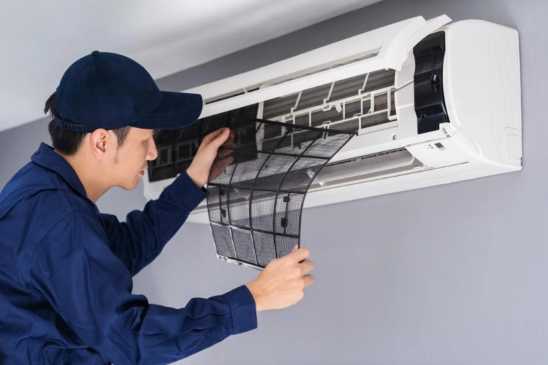 Signs Your Air Conditioner Needs Professional Servicing