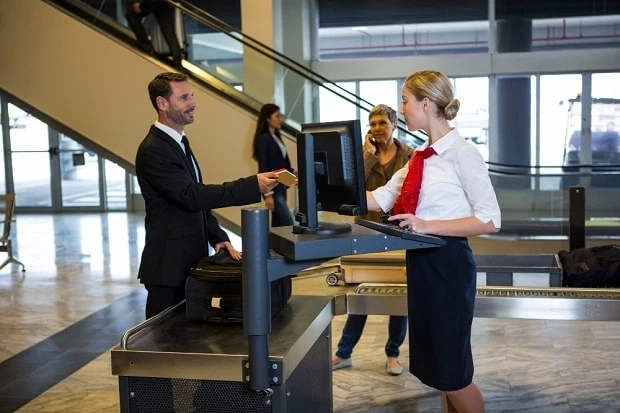 Are VIP Airport Assist Services Suitable for Solo Travelers? Find Out.