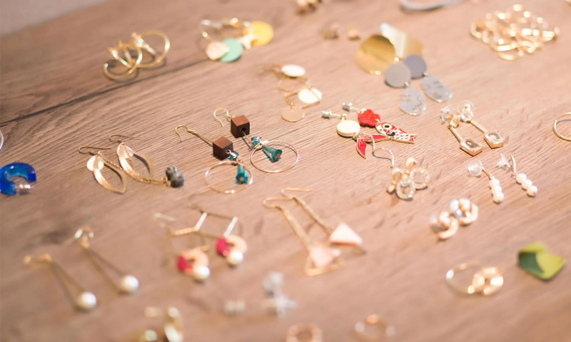 Practice & Know How to Become a Jewellery Designer!