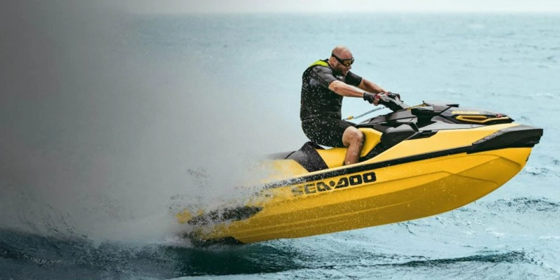 Is a Pleasure Craft Operator Card Required for SeaDoo Rentals on Lake Simcoe, Ontario?