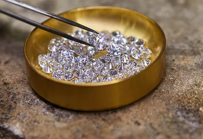 Sparkle with Purpose: Why Pave Diamond Rings and Lab Grown Diamonds Are the Perfect Pair