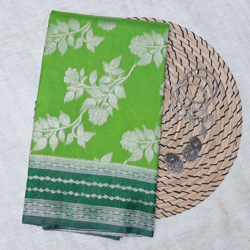 Choosing the Perfect Wedding Saree: A Practical Guide for Every Woman