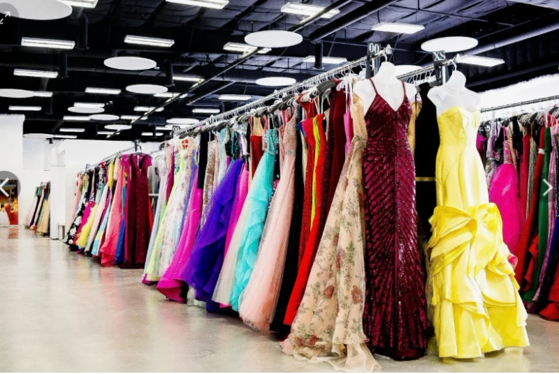 How Fashion Wholesale UK and Wholesale Clothing Support Small Businesses