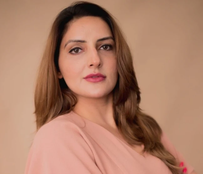 Dermatologist in Ludhiana - Dr. Roopi Khera