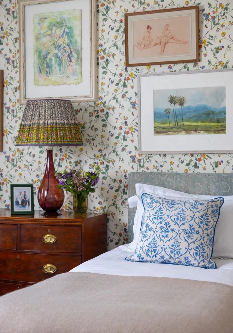 The Secret to a Good Night’s Sleep? It Might Just Be a Soft Blanket