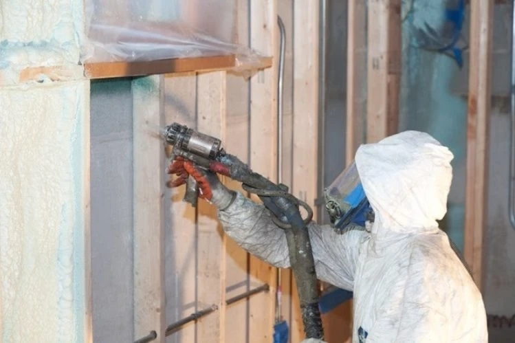 Closed Cell Spray Foam and Its Role in Wall Strength and Durability