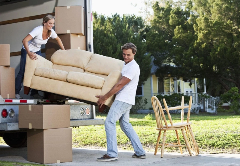 Professional Movers for a Hassle-Free Experience