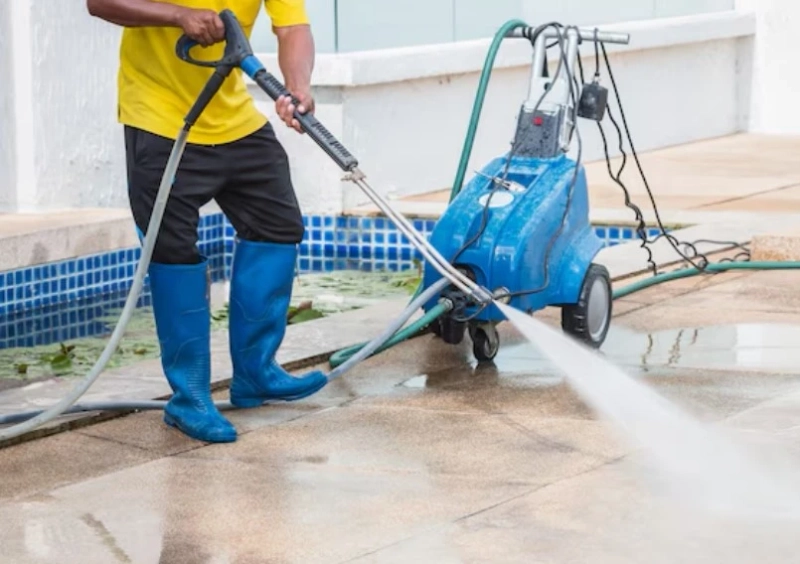 Driveway Cleaning Pros and Cons Every Homeowner Should Know