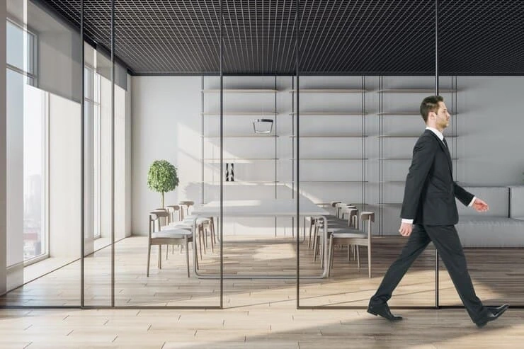 Maximizing Light and Space with Glass Office Partitions
