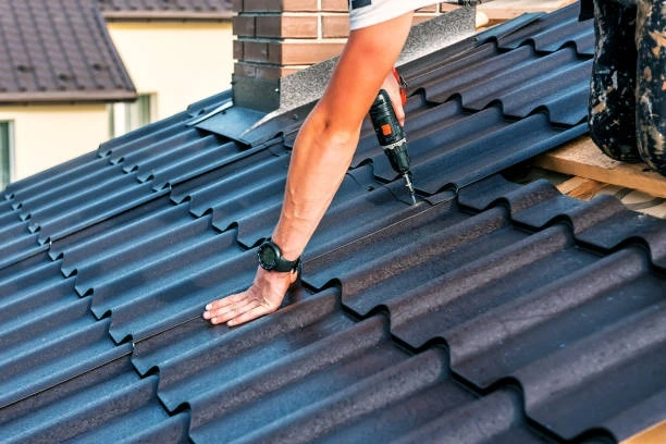 Many benefits can be gained by selecting a licensed and insured roofing contractor