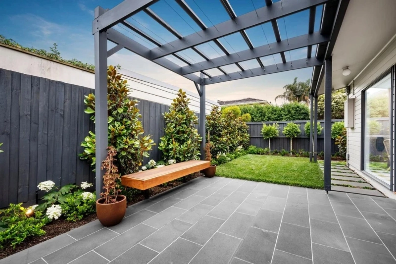 Transforming Small Melbourne Courtyards into Green Retreats