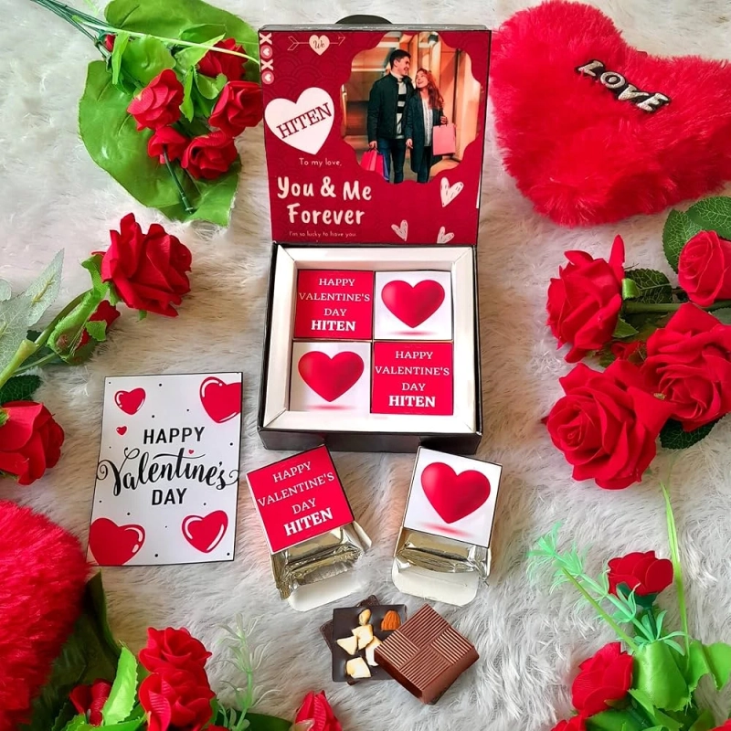 17 Valentine’s Day Couples Gifts That Feel Truly Meaningful