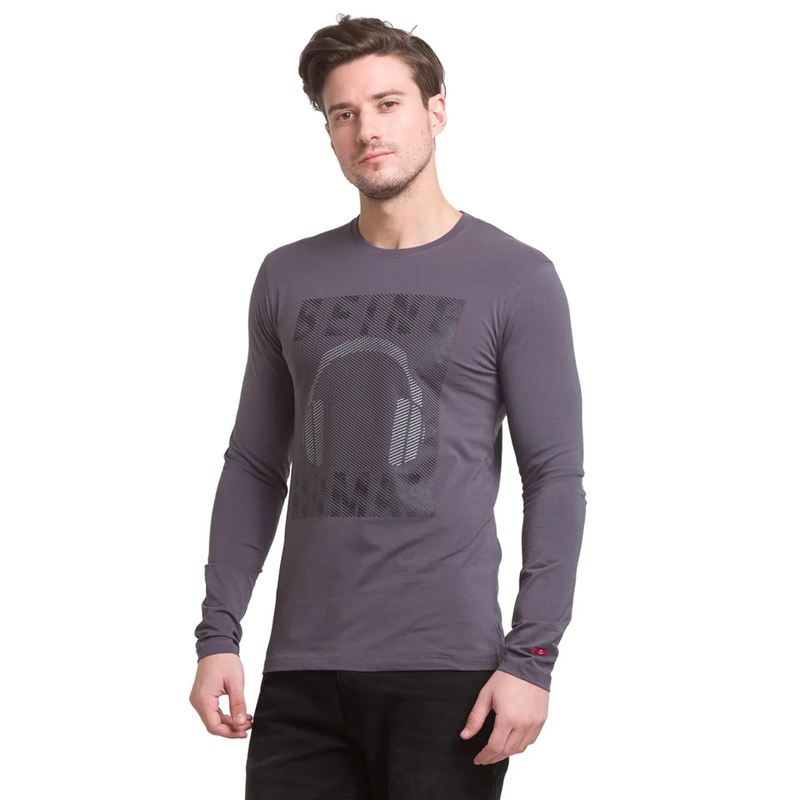 From Daywear to Nightwear: Styling Casual T-Shirts for Men