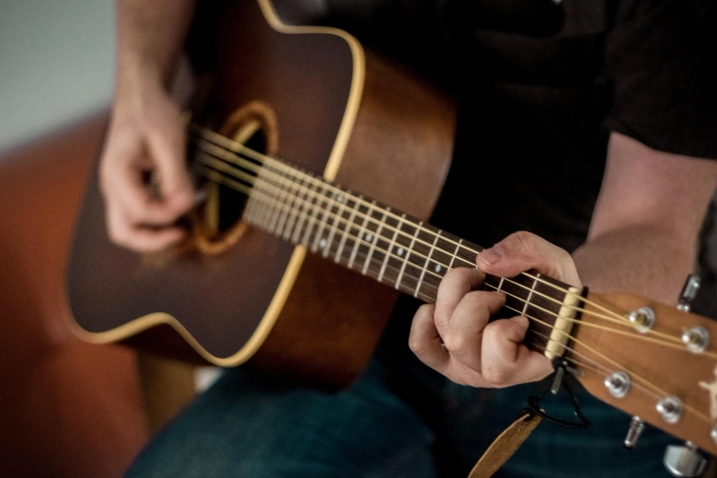 Guitar Lessons Calgary at Volo Academy of Music