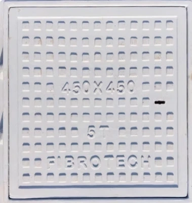 Cast Iron vs. Composite Materials: Which Manhole Cover is Better?