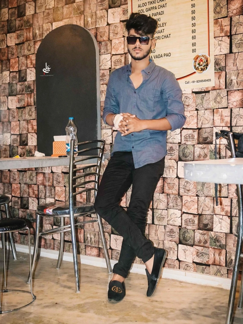Abhishek Yadav- A successful social media influencer and lifestyle blogger