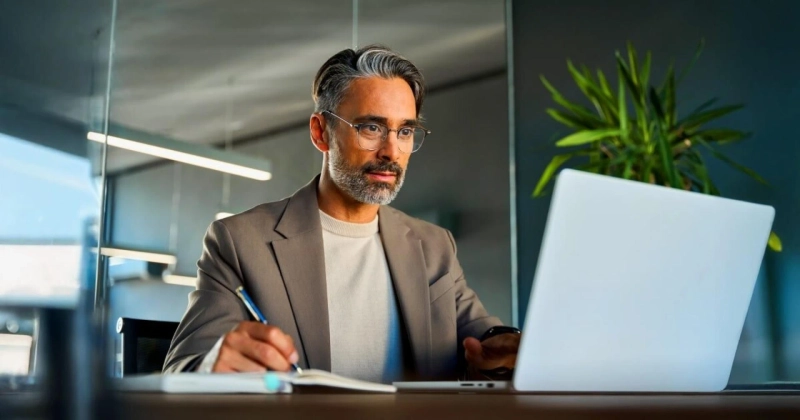 What Are 5 Essential Features Every eLearning Platform Needs?