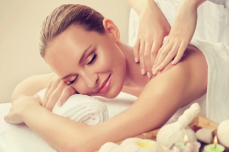 Ultimate Guide to Oil Massage: A Journey to Relaxation and Wellness