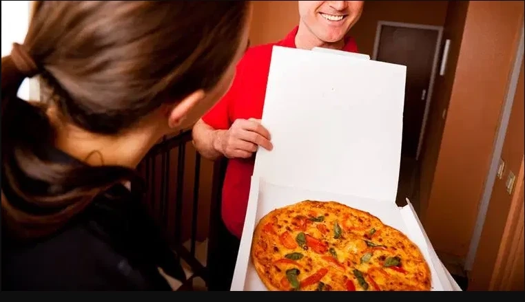Planning To Open Pizza Cafe In Your City? Then Keep Certain Services Prior