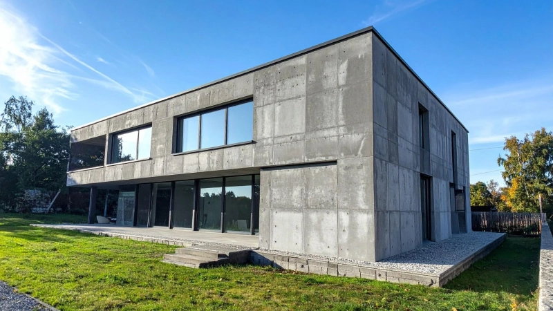 Concrete vs. Steel: Engineering the Skeleton of Modern Architecture